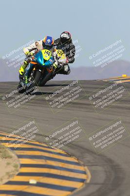 media/Oct-08-2023-CVMA (Sun) [[dbfe88ae3c]]/Race 3 Amateur Supersport Middleweight/